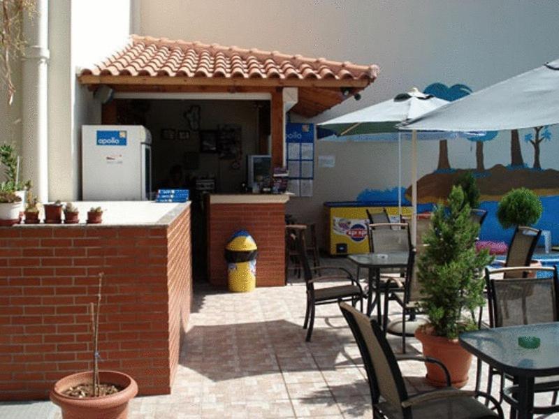 Akatos Hotel Agia Marina Buitenkant foto
