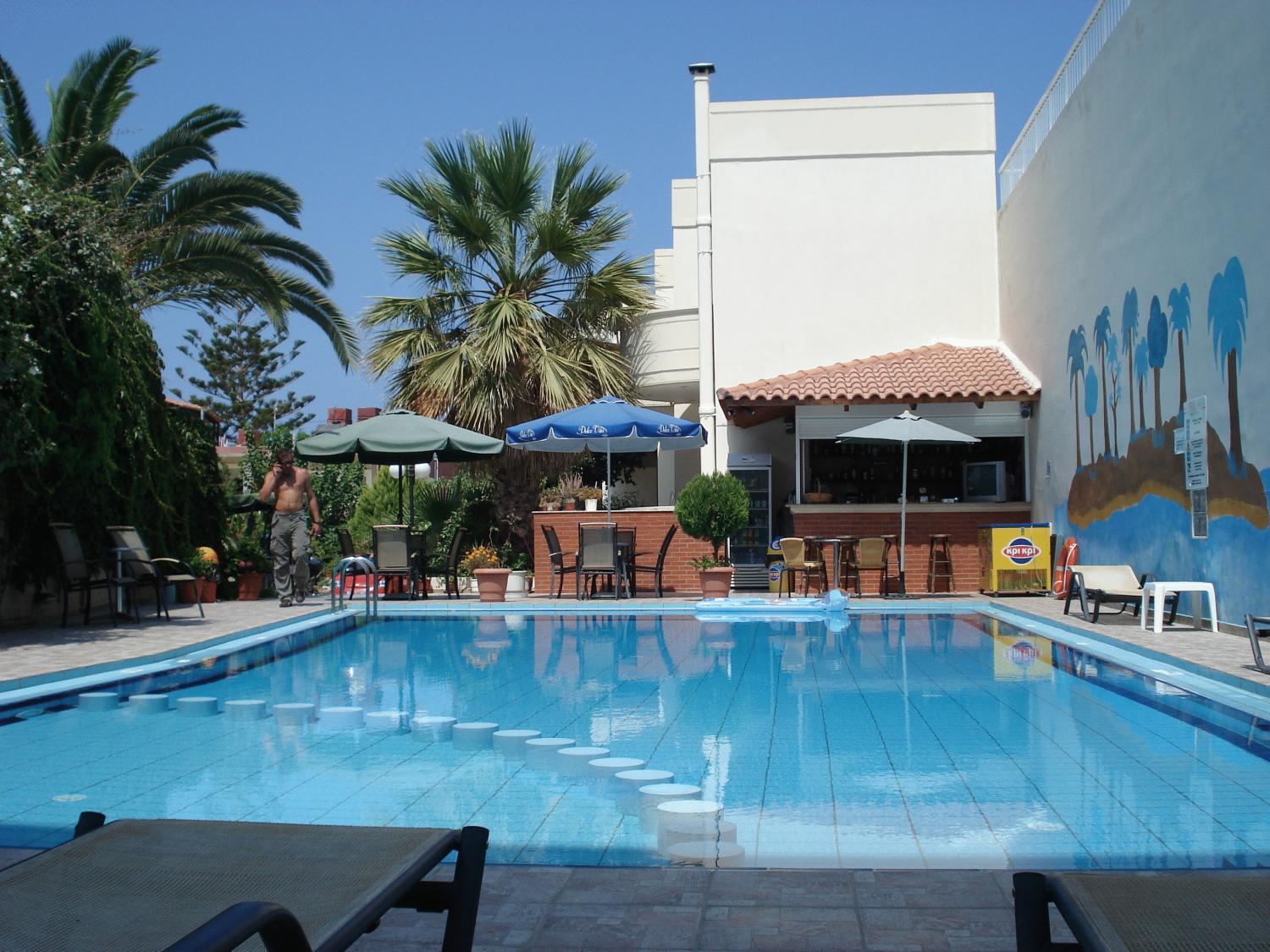Akatos Hotel Agia Marina Buitenkant foto