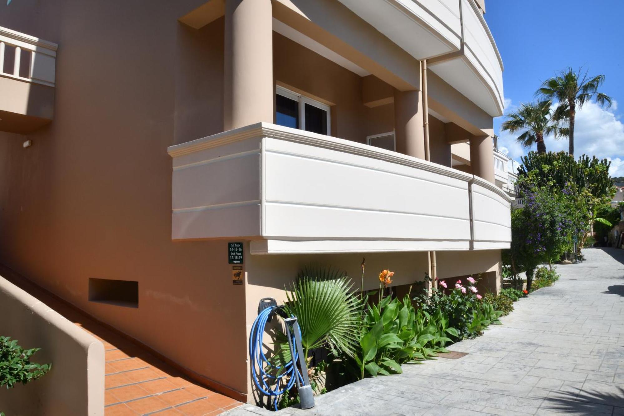 Akatos Hotel Agia Marina Buitenkant foto