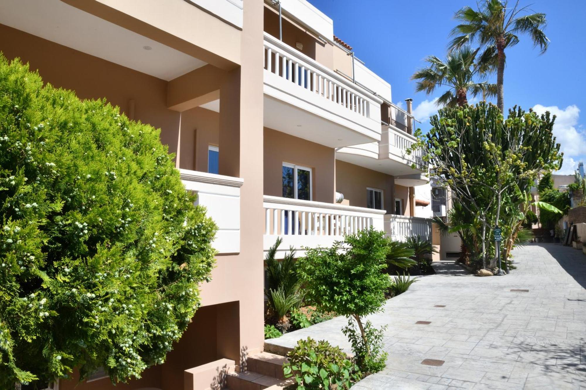 Akatos Hotel Agia Marina Buitenkant foto