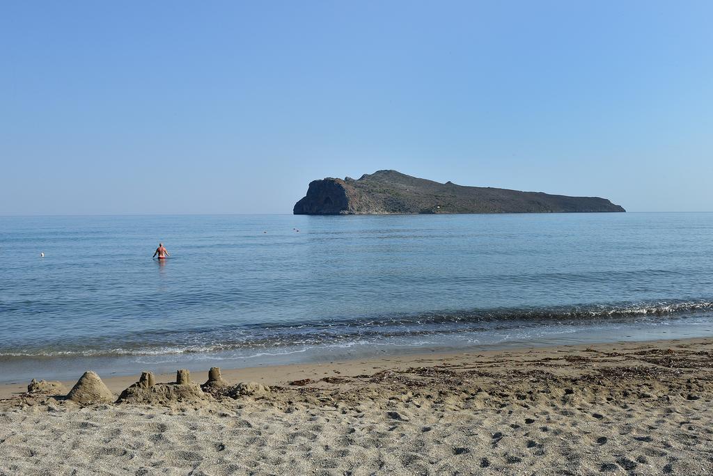 Akatos Hotel Agia Marina Buitenkant foto